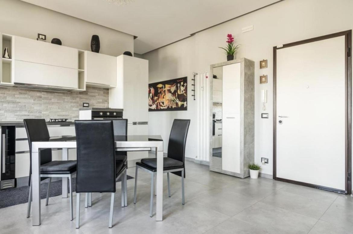 Luxury In Prada District Near Mm Brenta & Center - Ideal For Business Profiles Apartment *