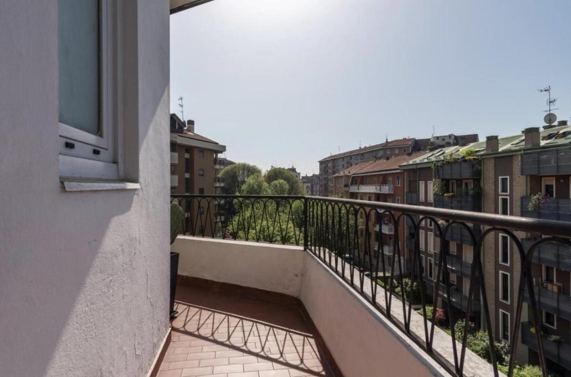 Luxury In Prada District Near Mm Brenta & Center - Ideal For Business Profiles Apartment