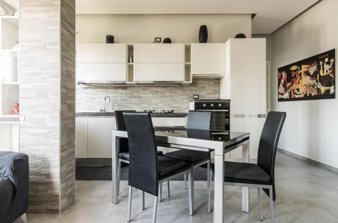 Appartement Luxury In Prada District Near Mm Brenta & Center - Ideal For Business Profiles